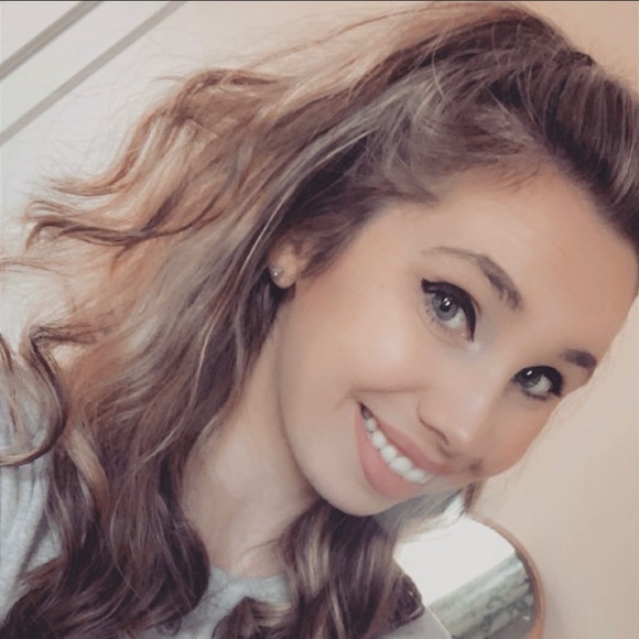 Meet your Posher, Tabitha - Picture 11 of 16